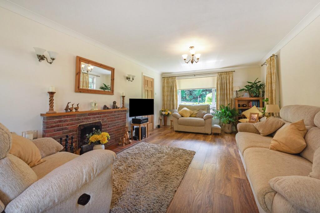 House in Southampton, Bassett - View 5