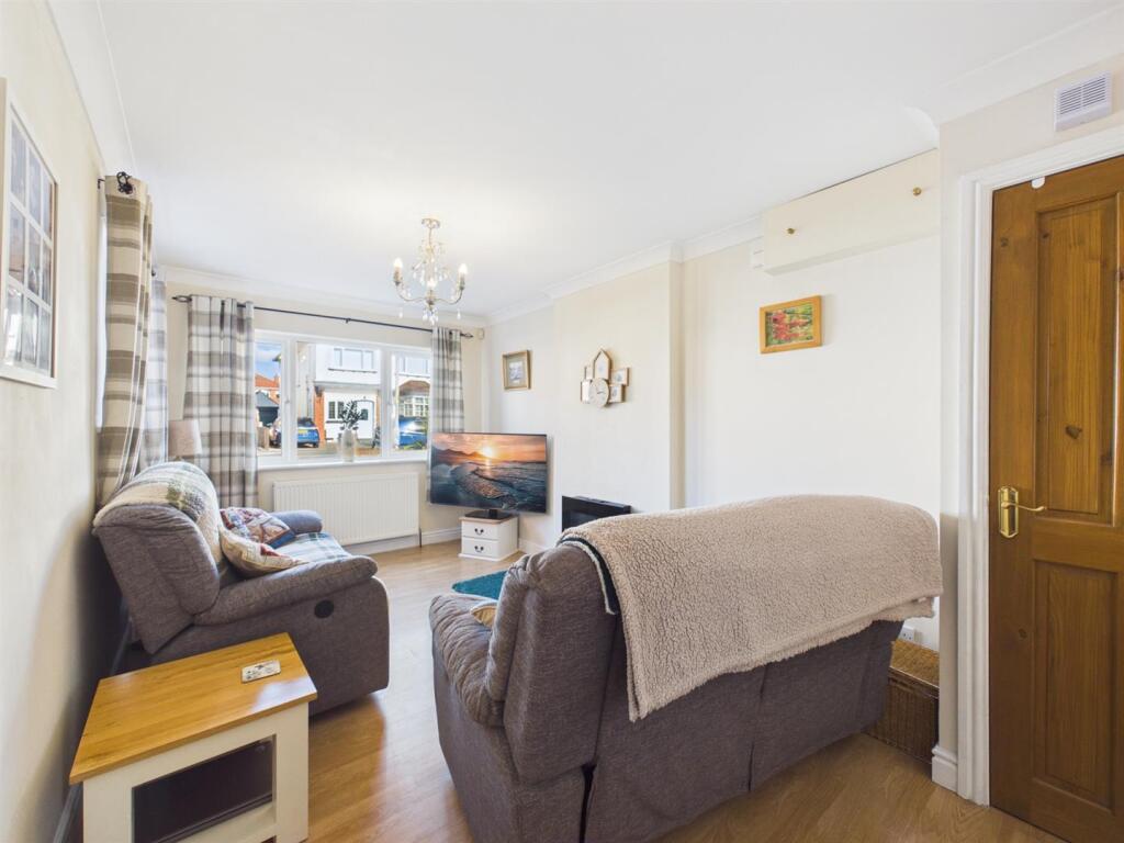 Lamplugh Road, Bridlington photo 2