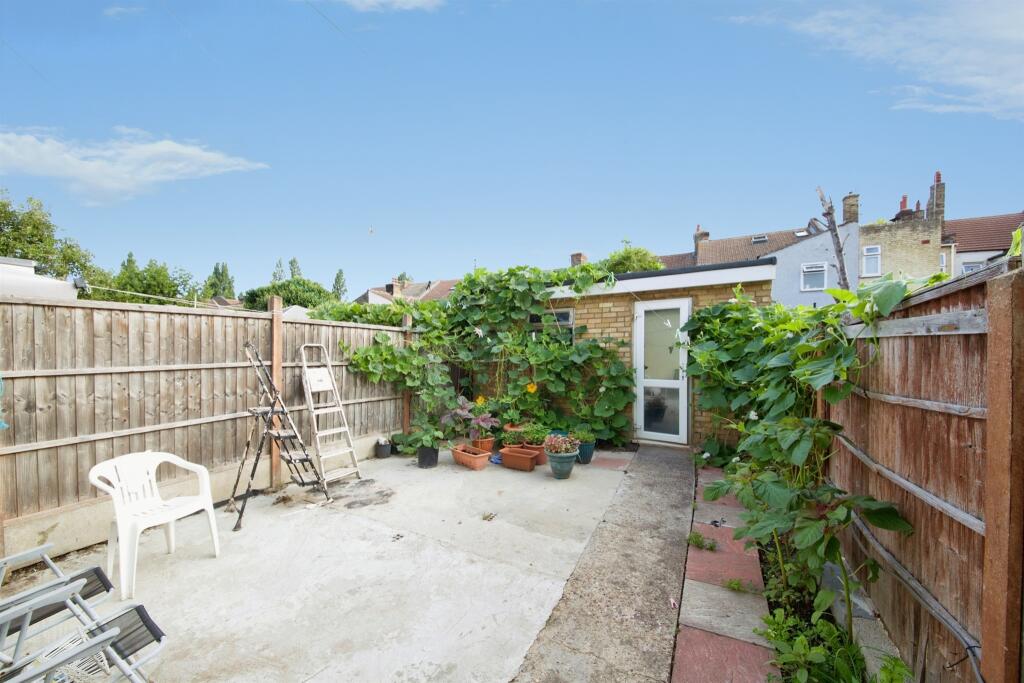 House in London, Thames View - View 4