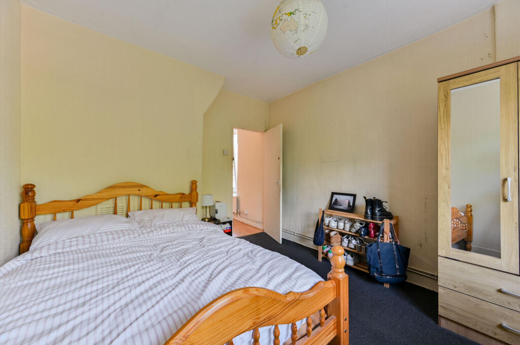 Apartment in London - More