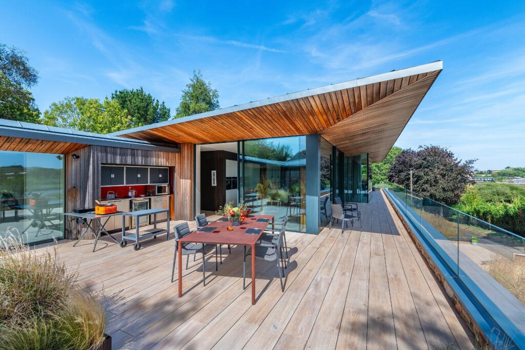House in Exeter - View 4