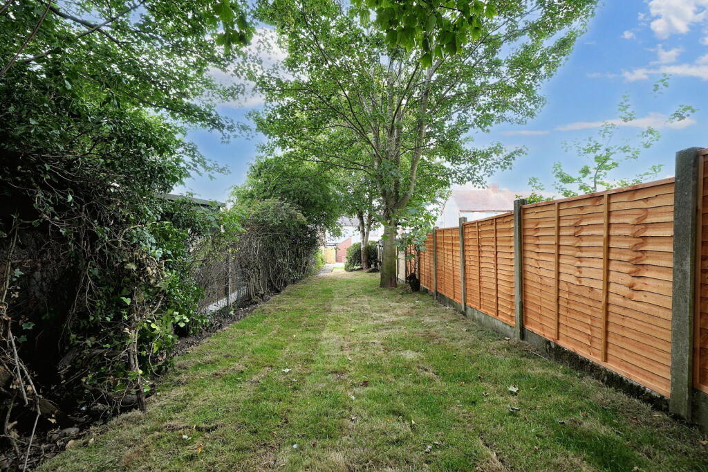 Blackheath Cottage, Greenheath Road, Hednesford, Cannock, WS12 4AZ - View 5