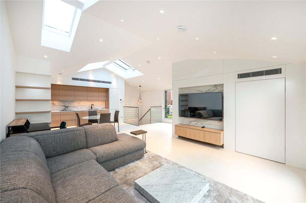 2 bedroom penthouse for rent