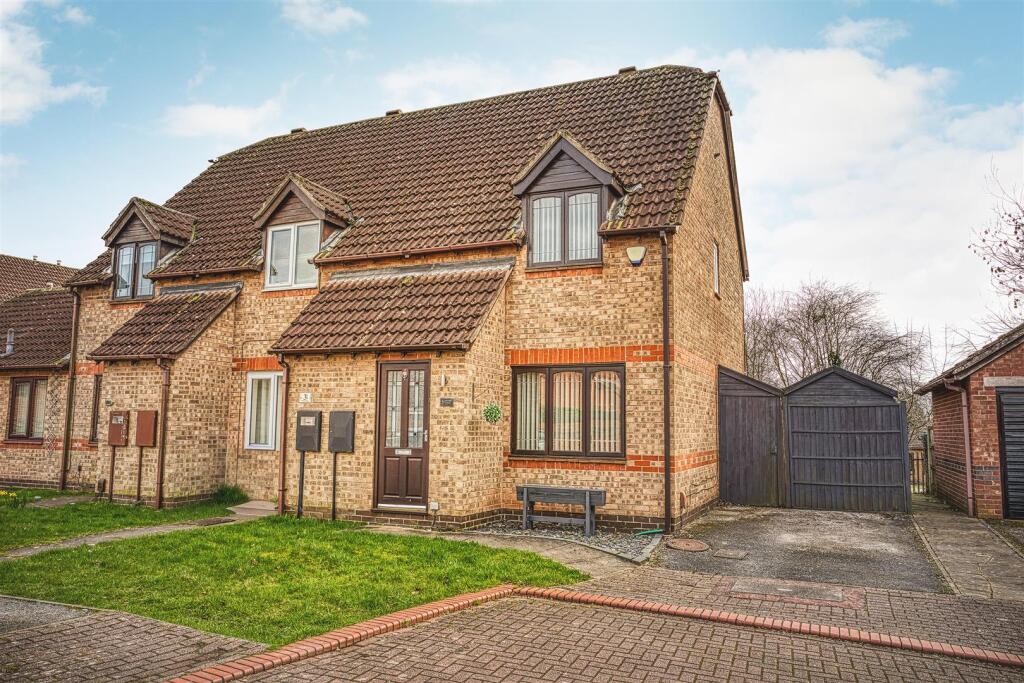 Main image of property: Mendip Court, Oakwood, Derby