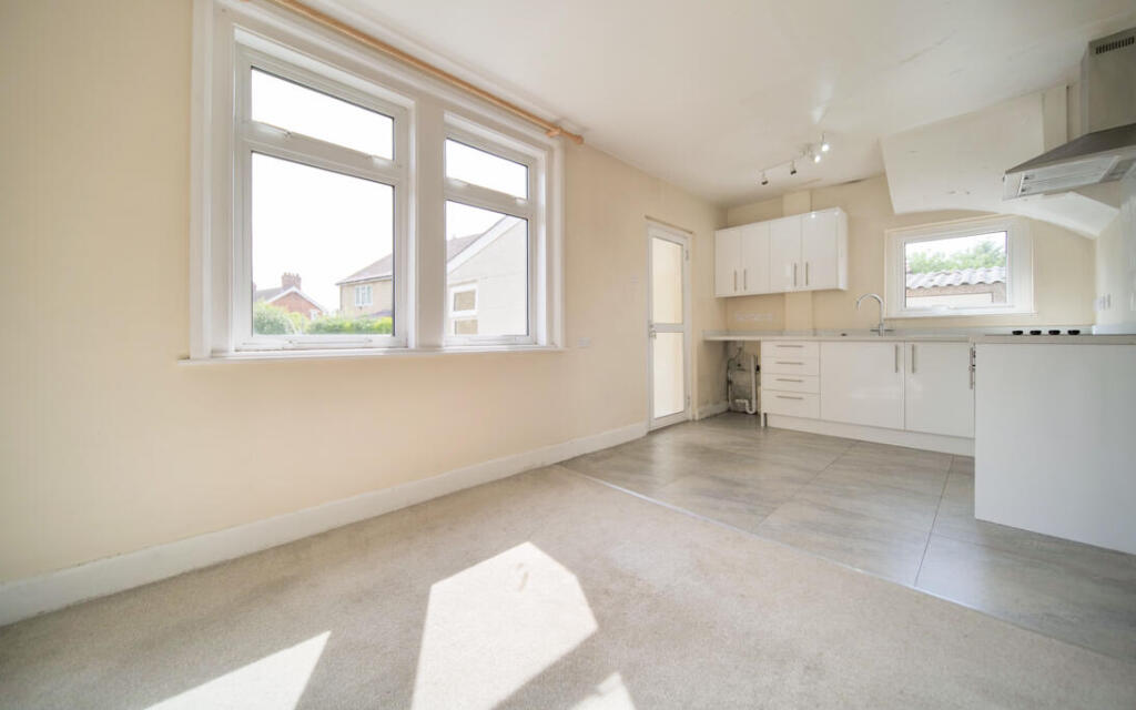 House in Melksham - View 2