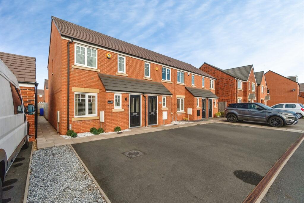 Main image of property: Songthrush Way, Norton Canes, Cannock