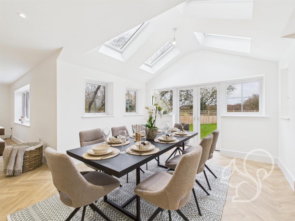 Main image of property: Oakridge, Felsted