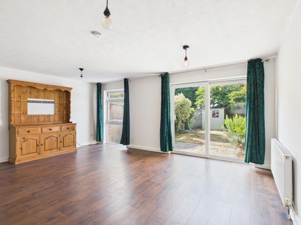House in Redhill - View 4