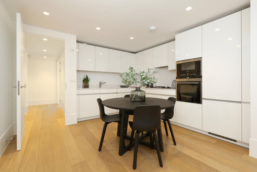 Main image of property: Castlereagh Street London W1H