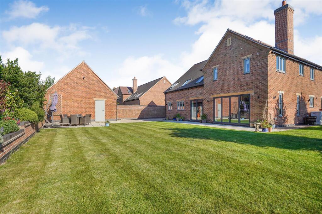 Main image of property: Main Street, Barton In The Beans