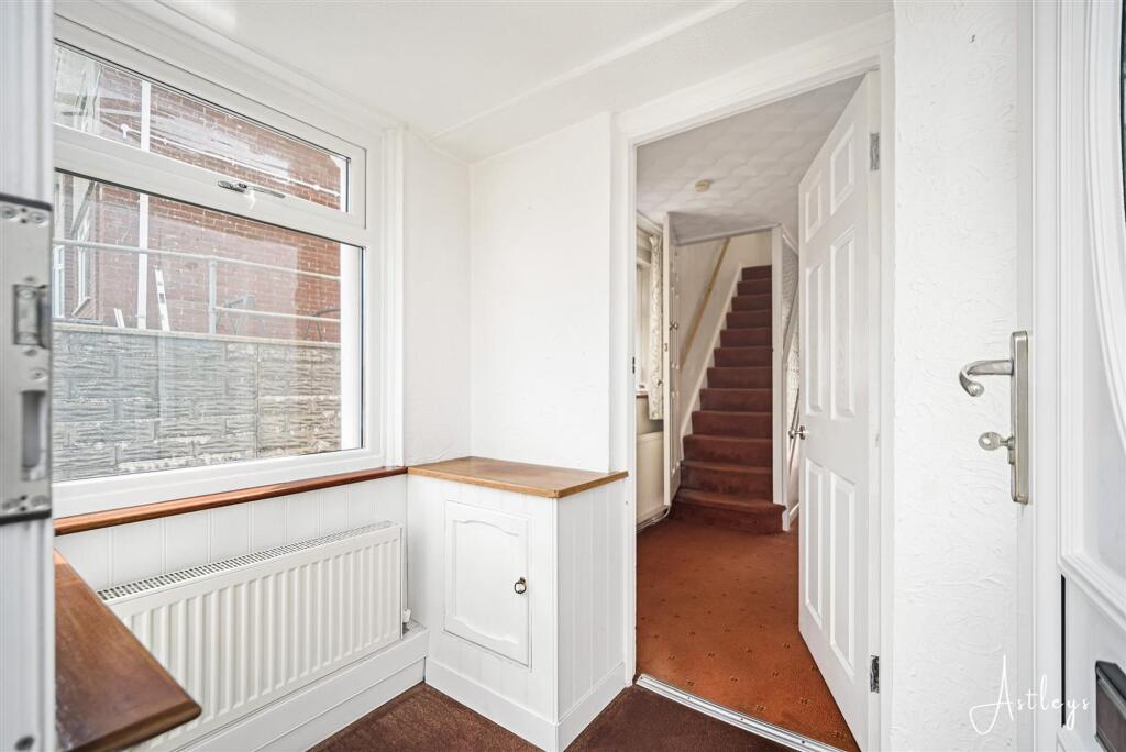 House in Neath - View 5