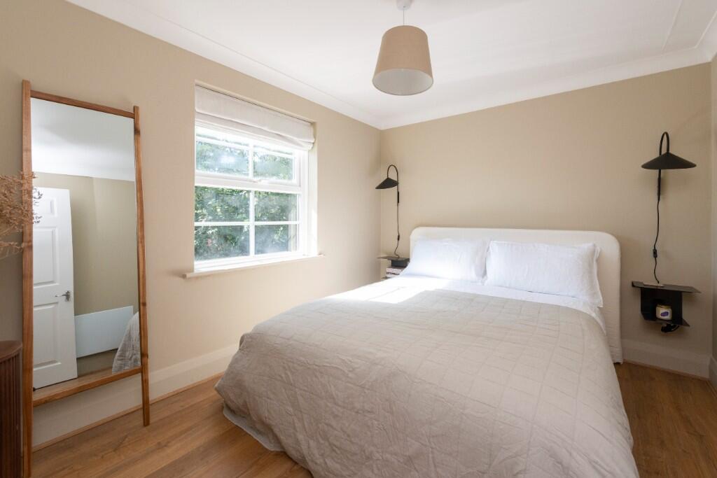 Additional image 4 of Vineys Yard, Bruton, Somerset, BA10 0EU