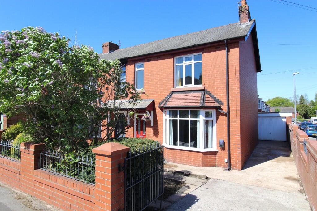 Main image of property: Yewlands Drive, Leyland, Lancashire, PR25