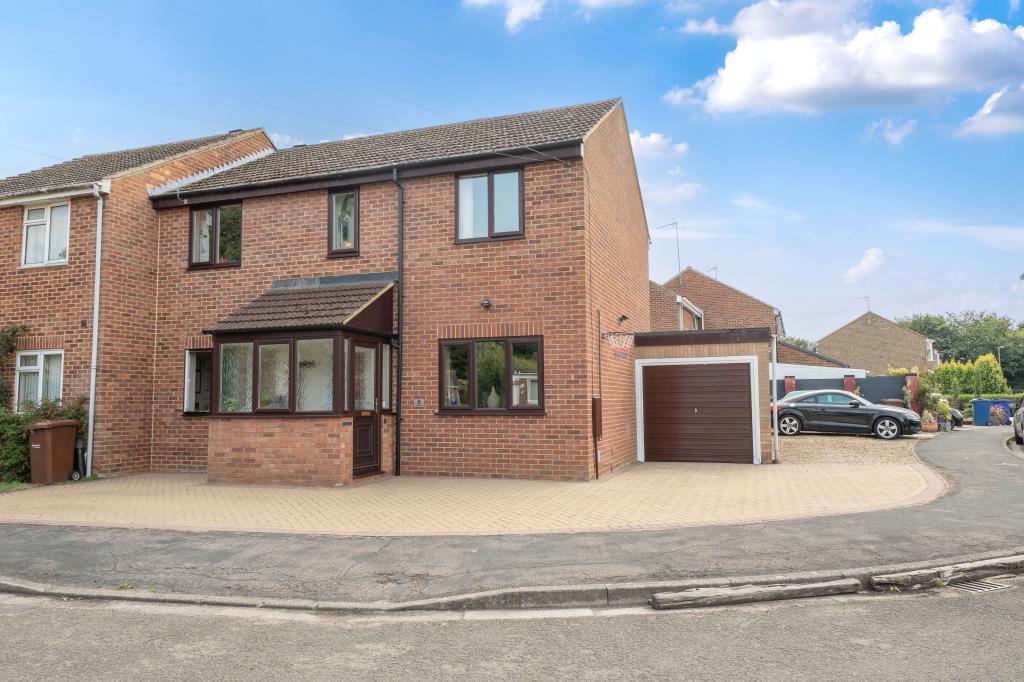 Main image of property: Banbury, Oxfordshire, OX16
