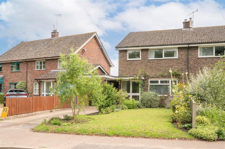 3-bed semi-detached on Mundays Lane, Orford, IP12, £315,000