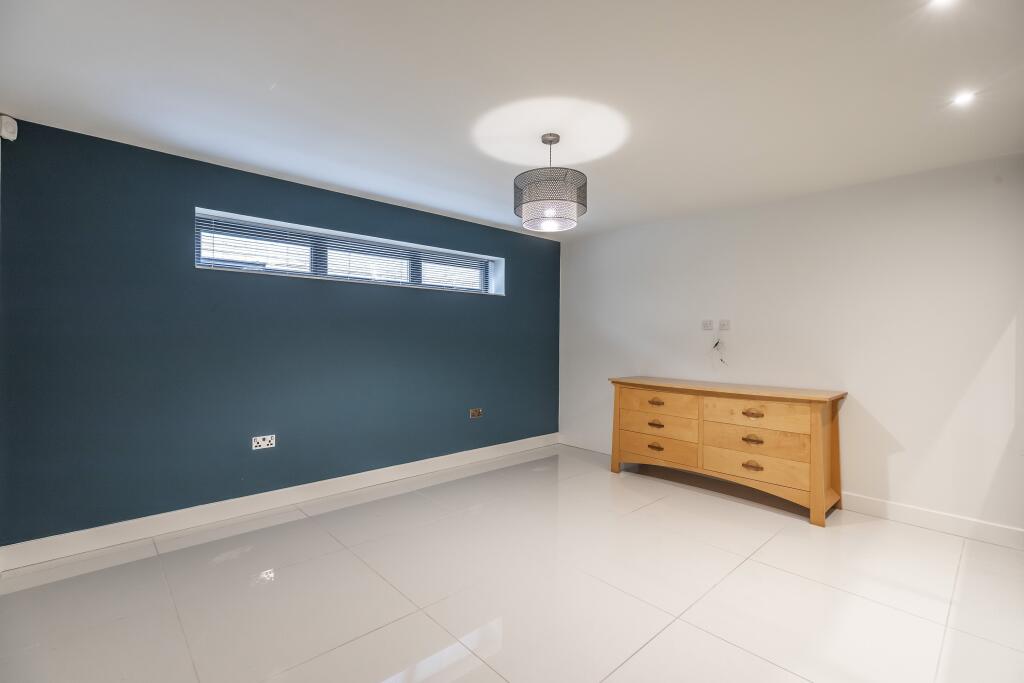 Additional image 14 of De Redvers Road, Poole, 