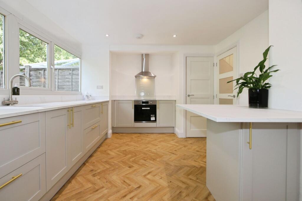 Ridgway Road, Ashby-De-La-Zouch, LE65 photo 4