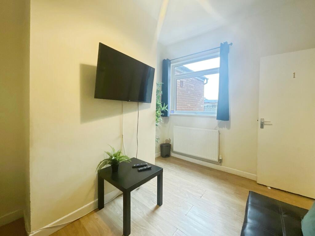 House in Bolsover, Shirebrook - View 5