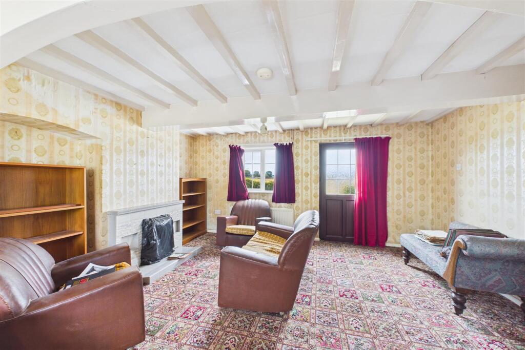 House in Nottingham - View 5