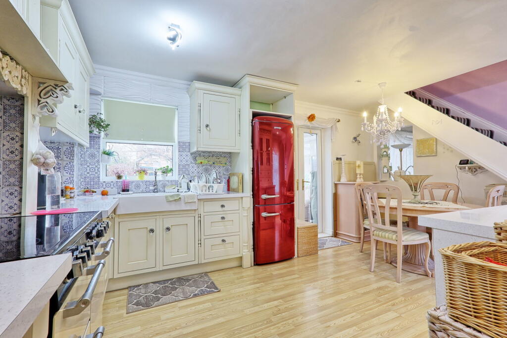 House in Romford - View 2