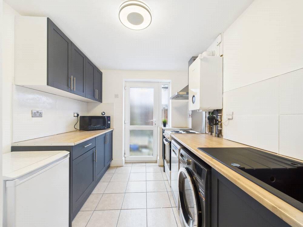 Henley Place, Gloucester, Gloucestershire, GL1 photo 3
