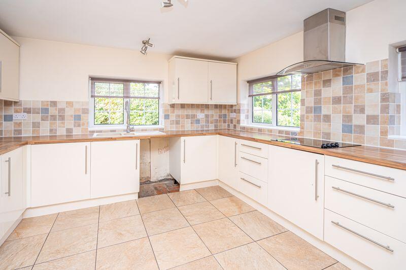 Rock Cottage, Ludstone, Claverley, Wolverhampton photo 3