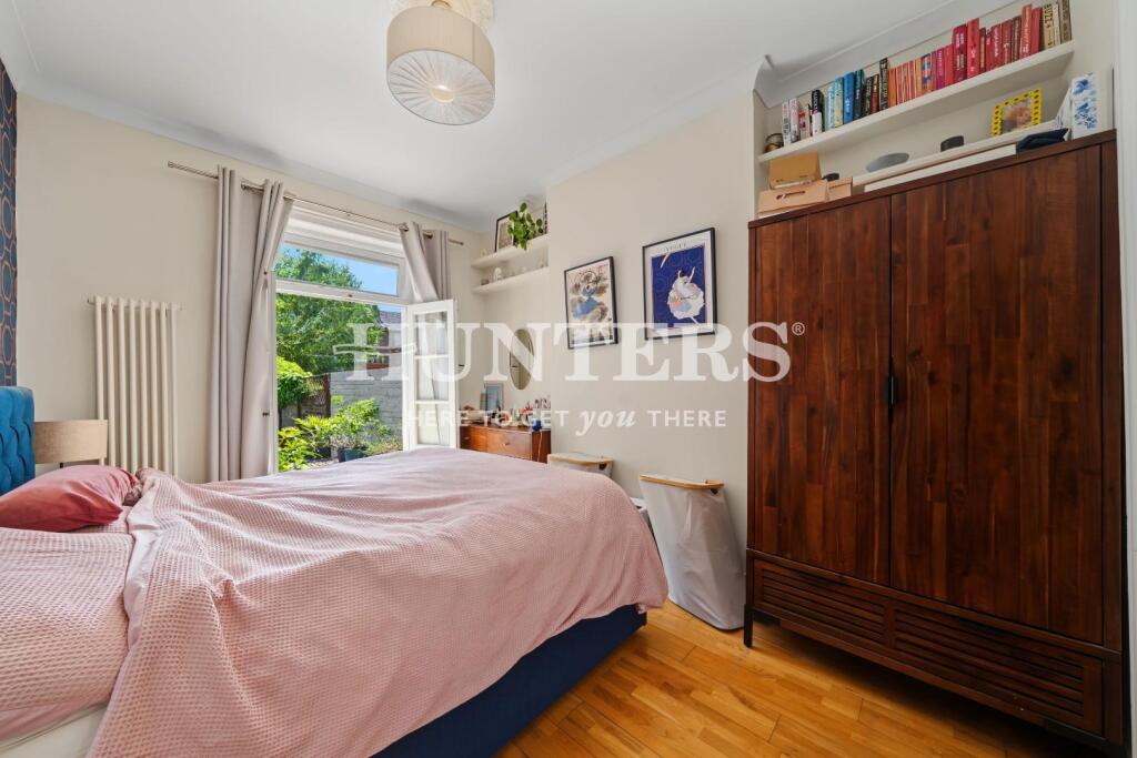 Apartment in London - View 5