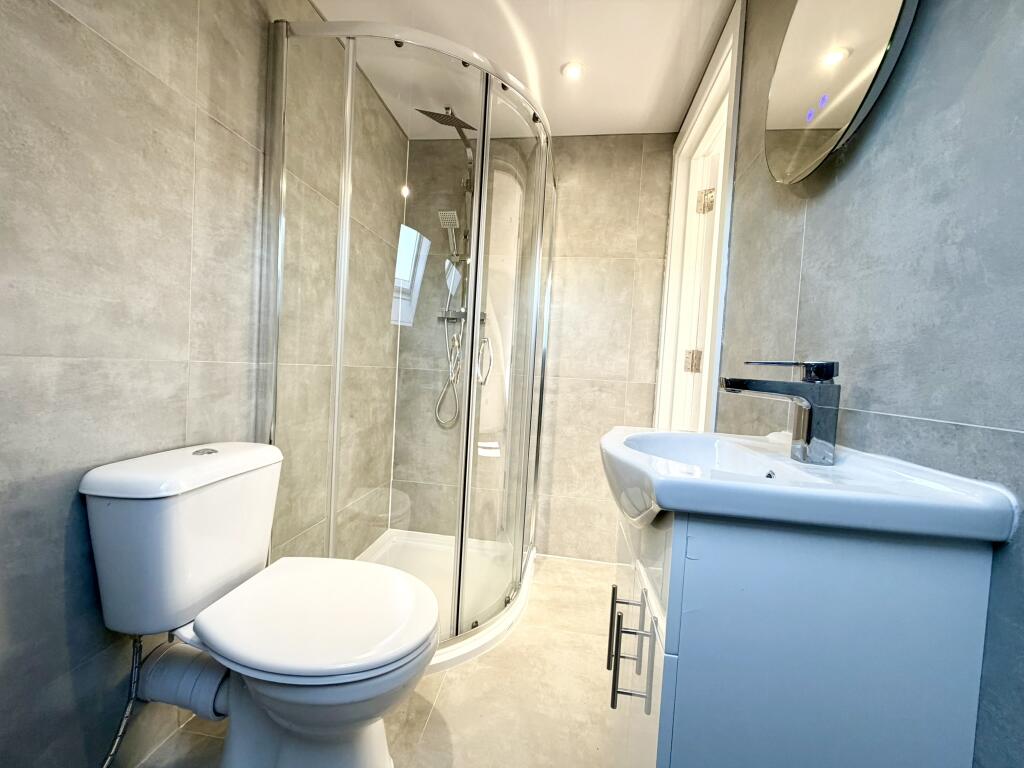 House in London - View 4