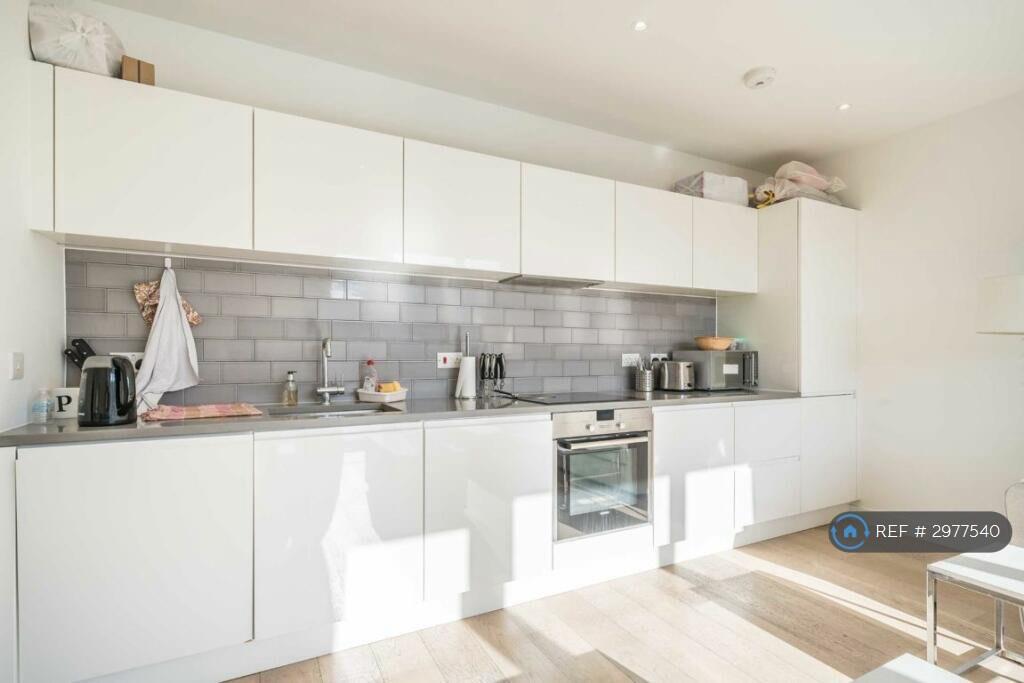 Apartment in London - View 4