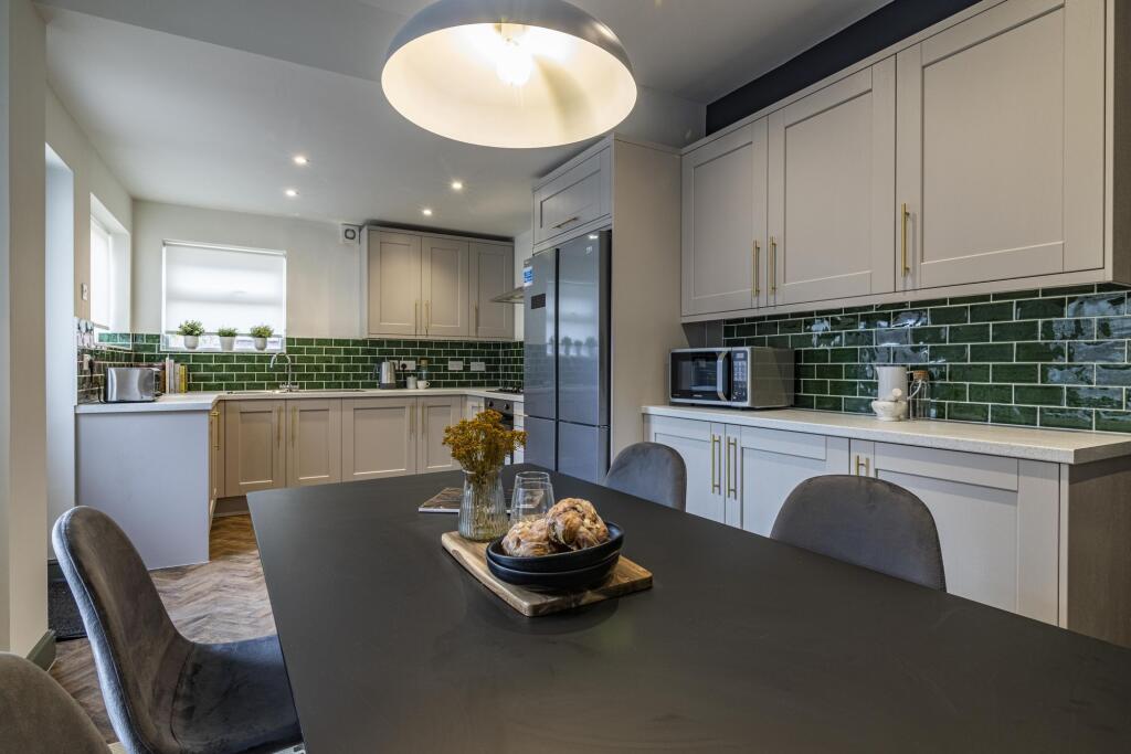 House in Nottingham, Radford - View 2
