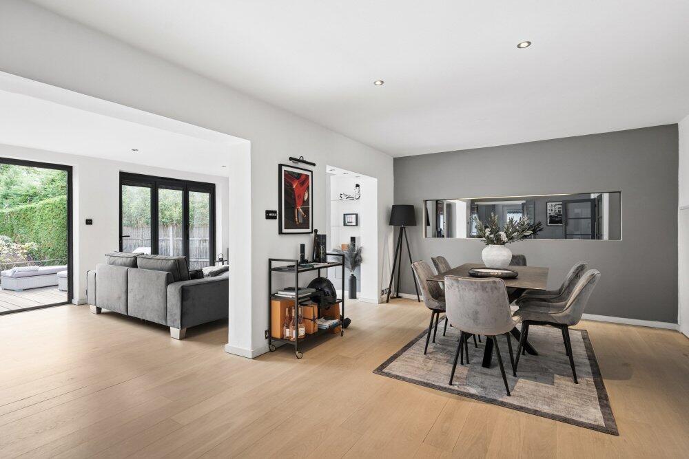House in Wargrave, Kiln Green - View 4