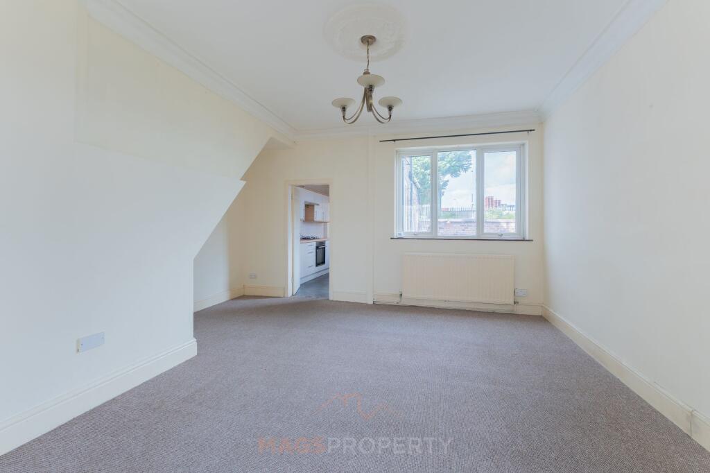 House in Warrington, Golborne - View 4