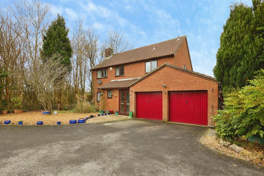 Main image of property: Fairlane, Shaftesbury