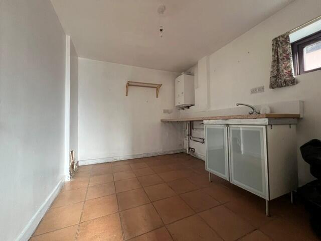 House in Preston - View 5