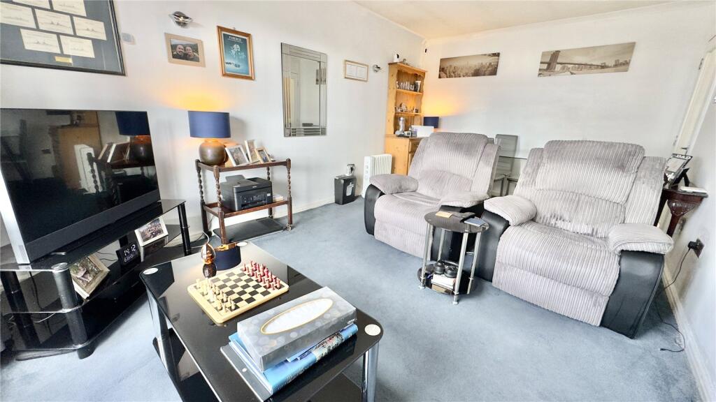 Redcroft, Well Lane, Greasby, Wirral, CH49 photo 3