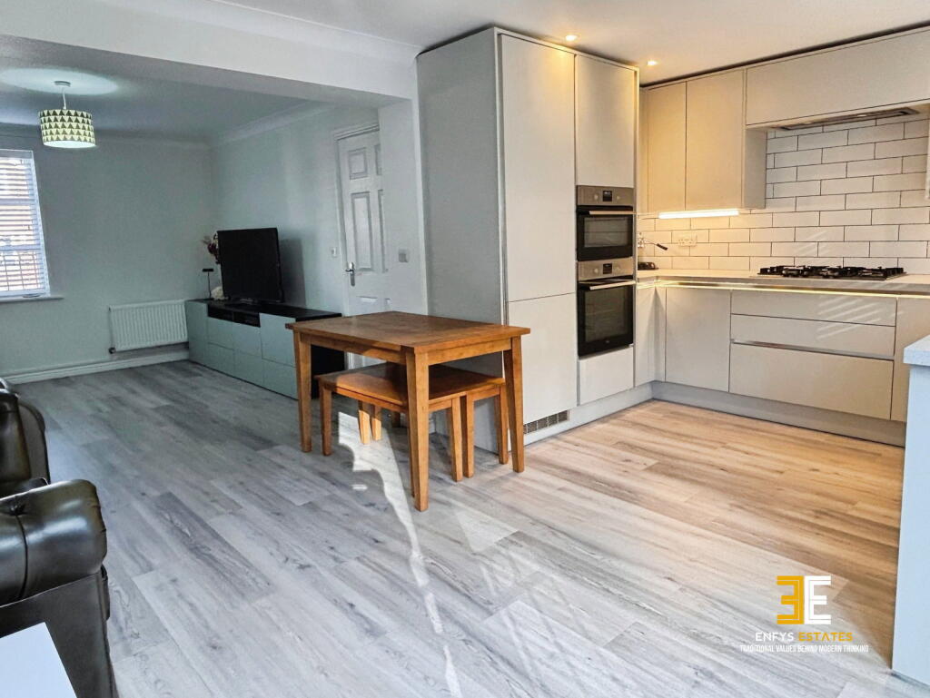 House in Conwy - View 2