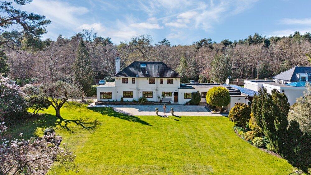 Main image of property: Slade Oak Lane, Gerrards Cross, Buckinghamshire