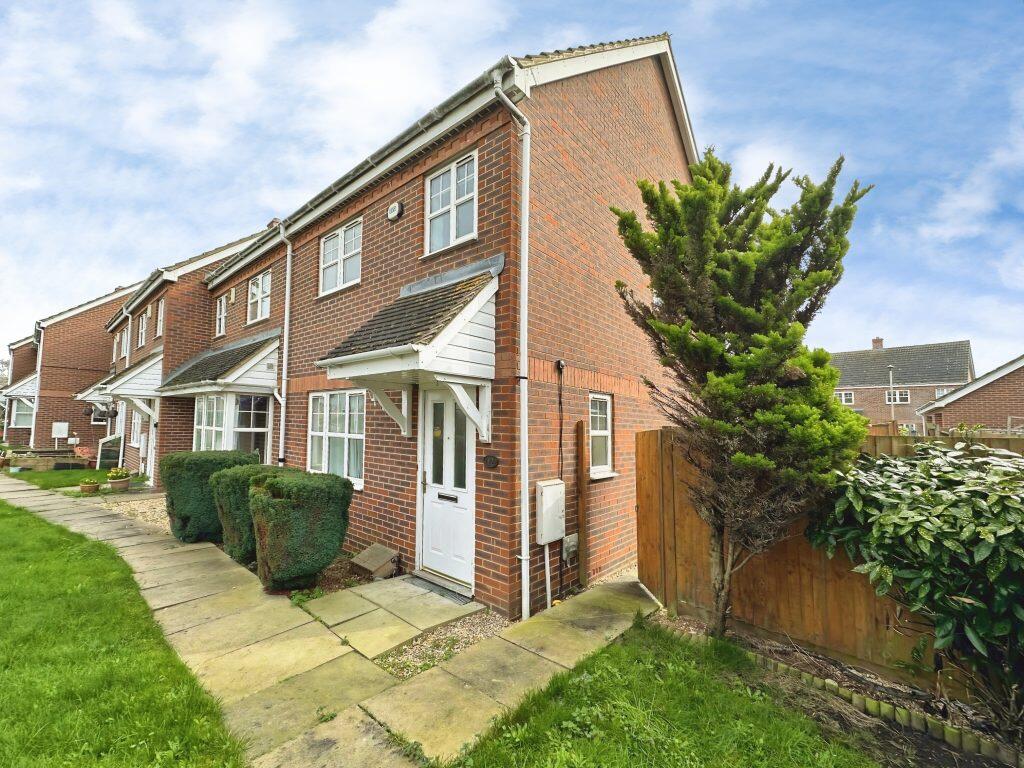 Main image of property: Trow Close, MK45