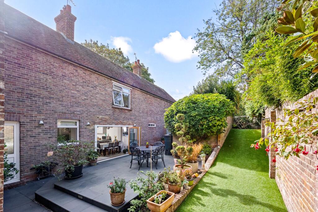 Albourne Road, Hurstpierpoint, BN6 photo 2