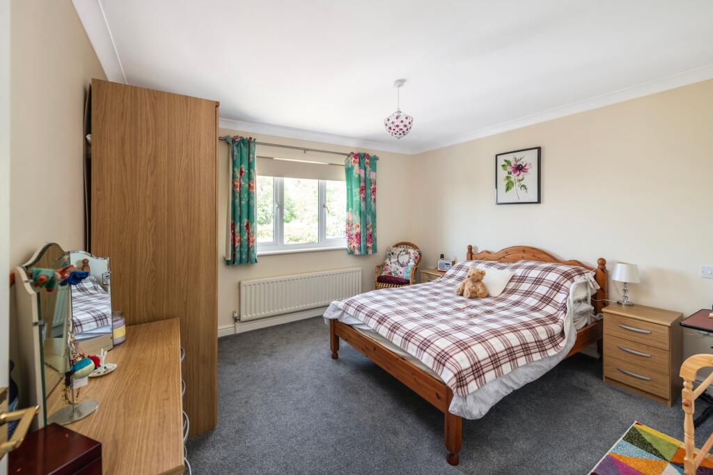 Allingham Road, Reigate, RH2 - More