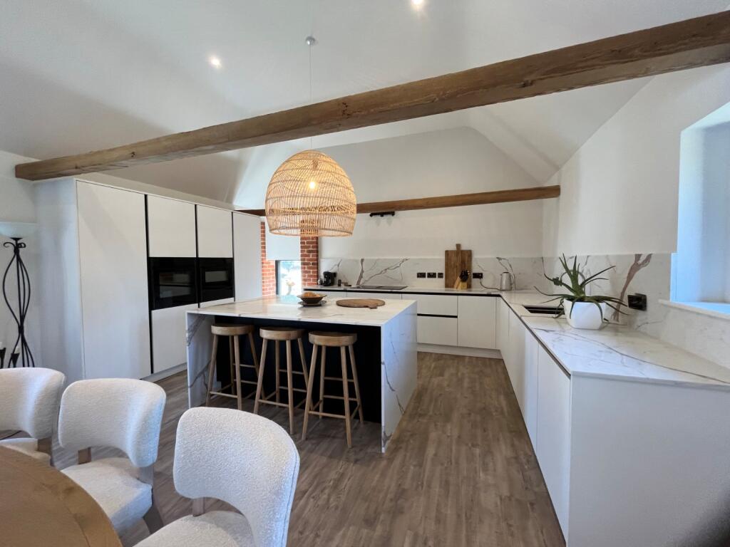 House in Ipswich - View 3