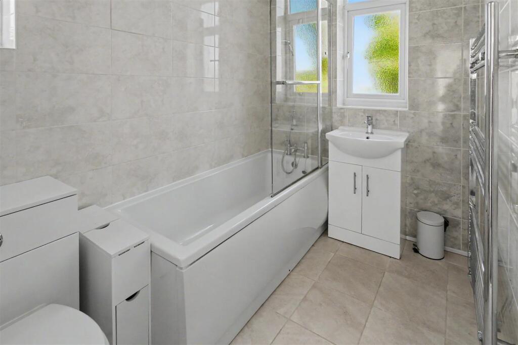 Main image of property: Charlbury Road, Wollaton, Nottingham, NG8 1NH