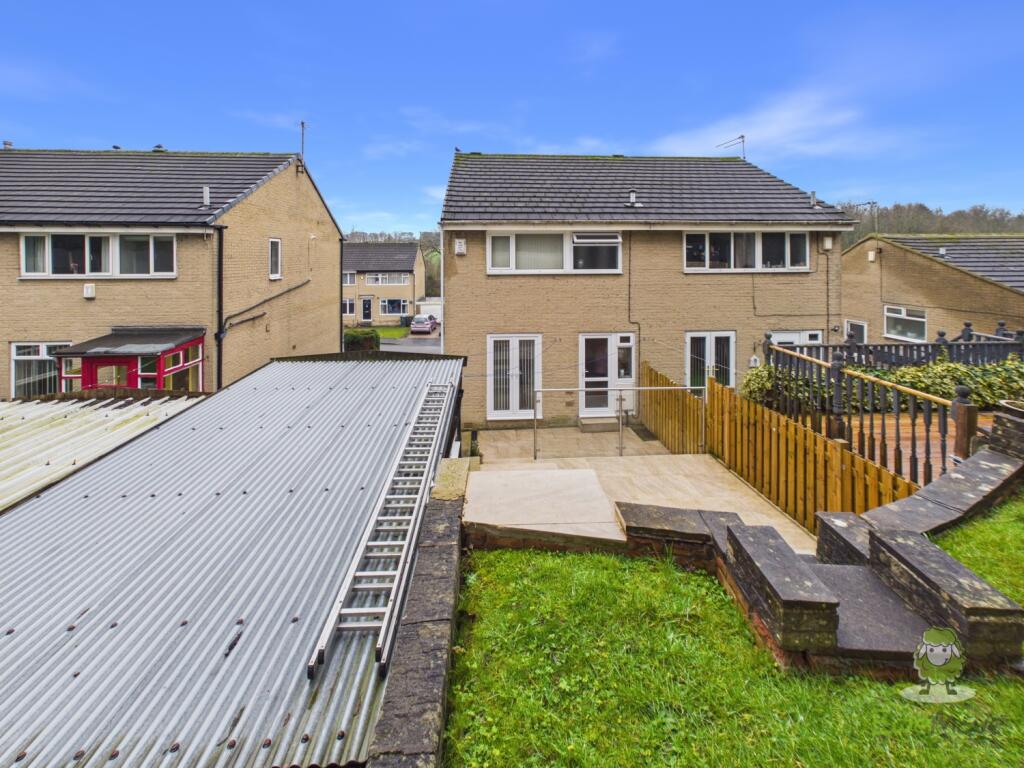 House in Bradford, West Yorkshire - View 4