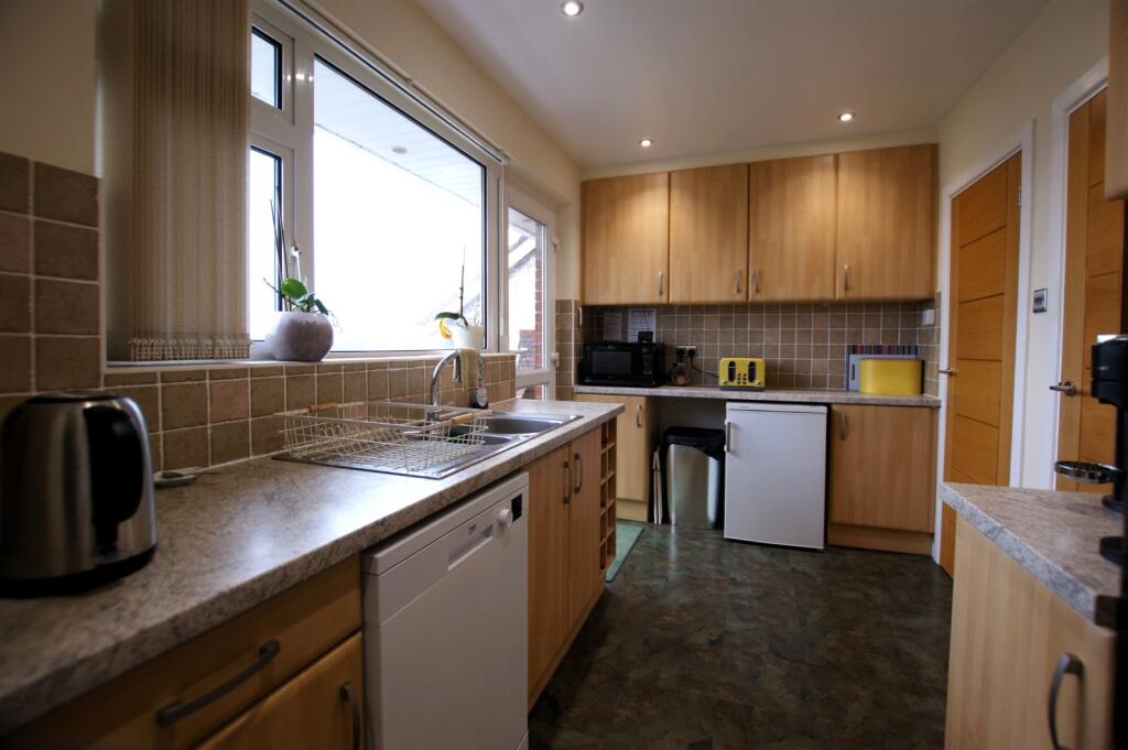 House in Corfe Mullen - View 4