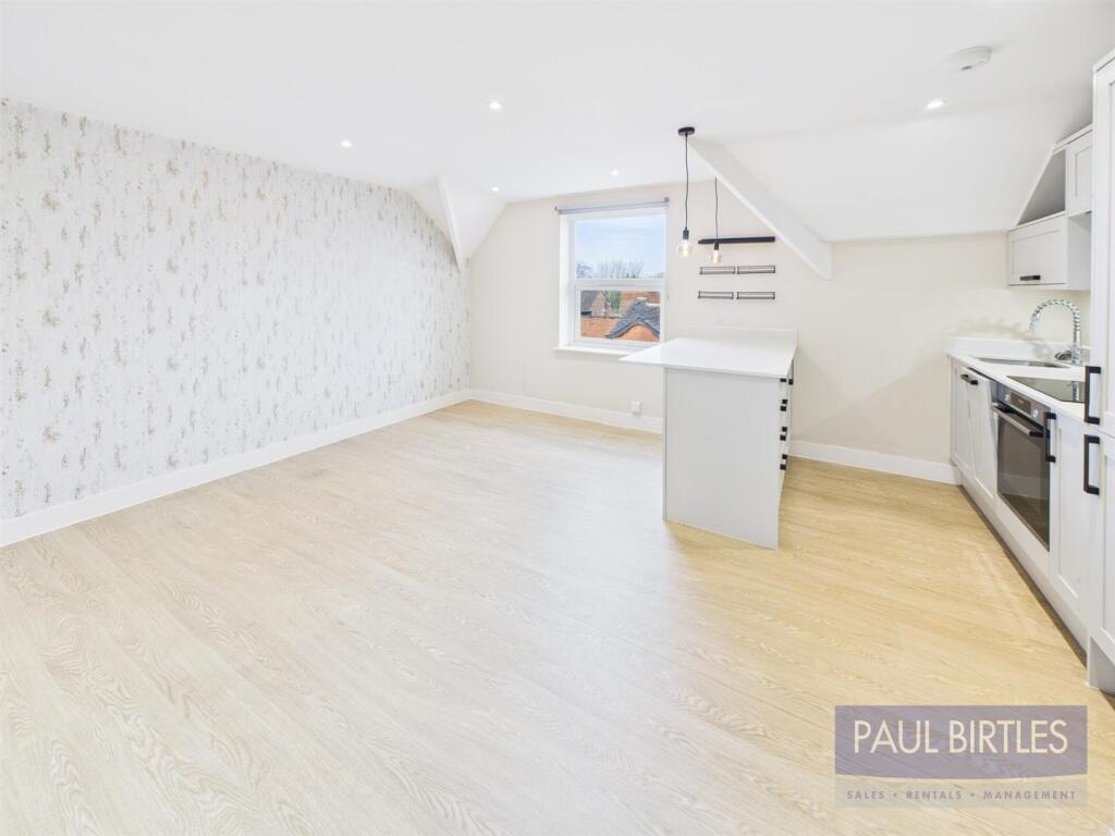 Station Road, Urmston, Trafford, M41 9JN photo 4