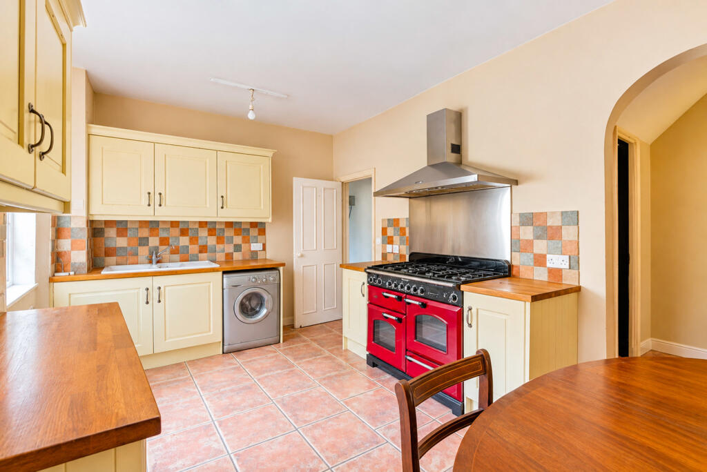 House in London, Cordwell Estate, Hither Green - View 5