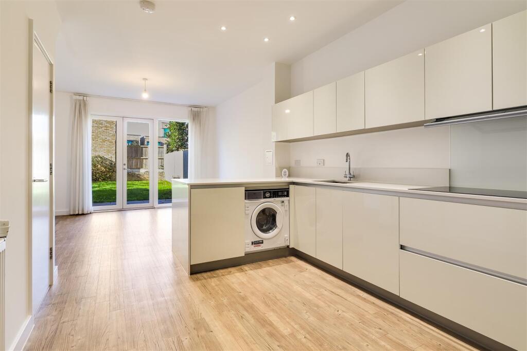 House in Cambridge - View 2