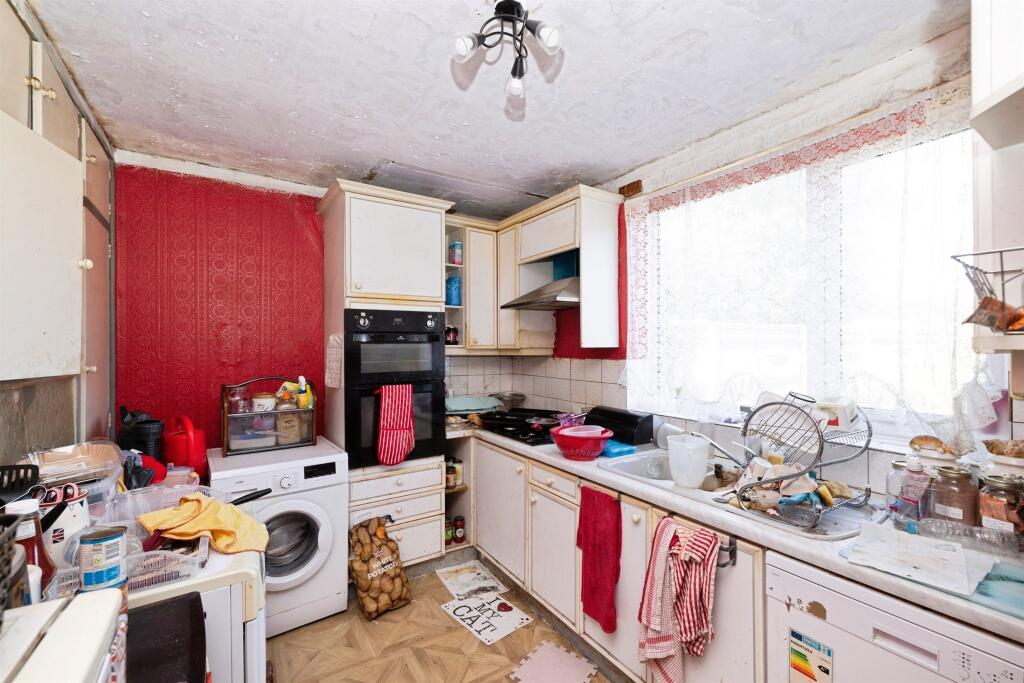 House in Three Rivers, Watford Rural - View 4