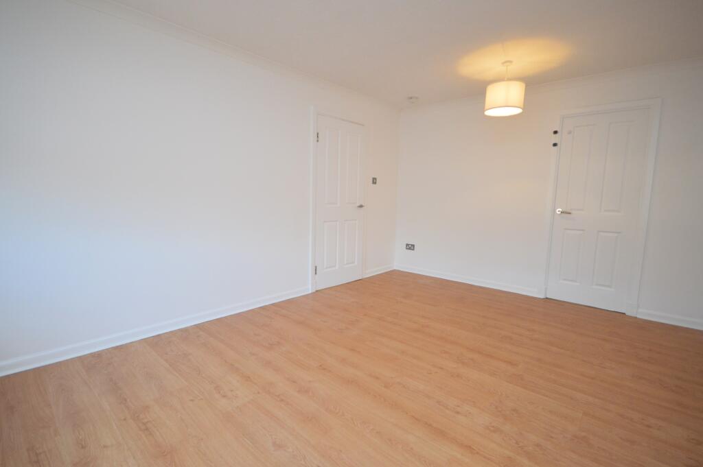 Apartment in Glasgow - View 3