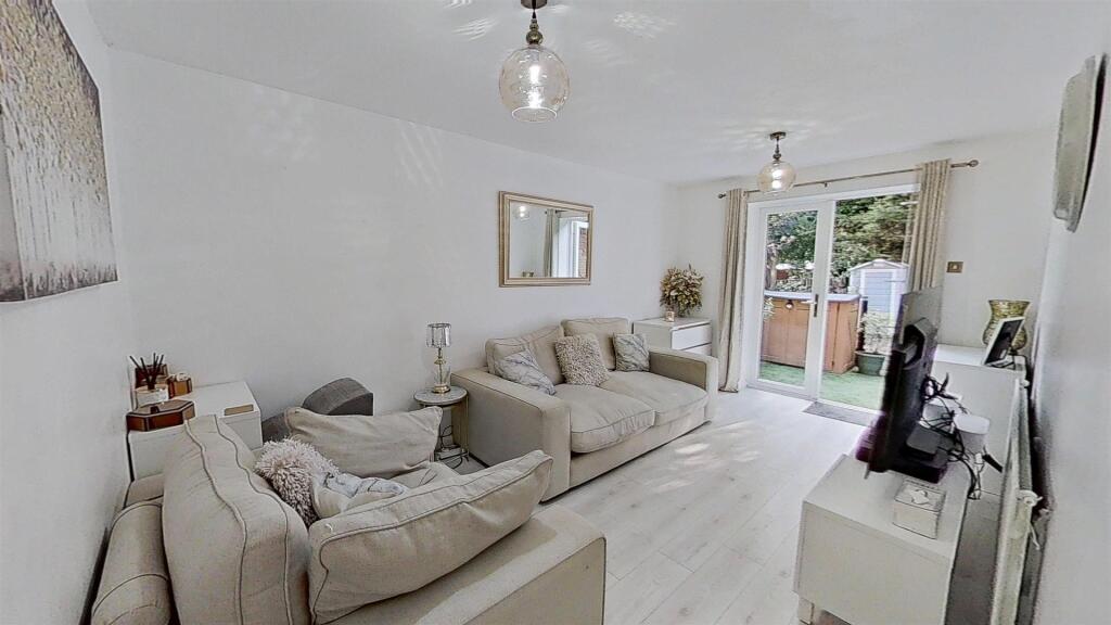 House in Cardiff, Thornhill - View 4